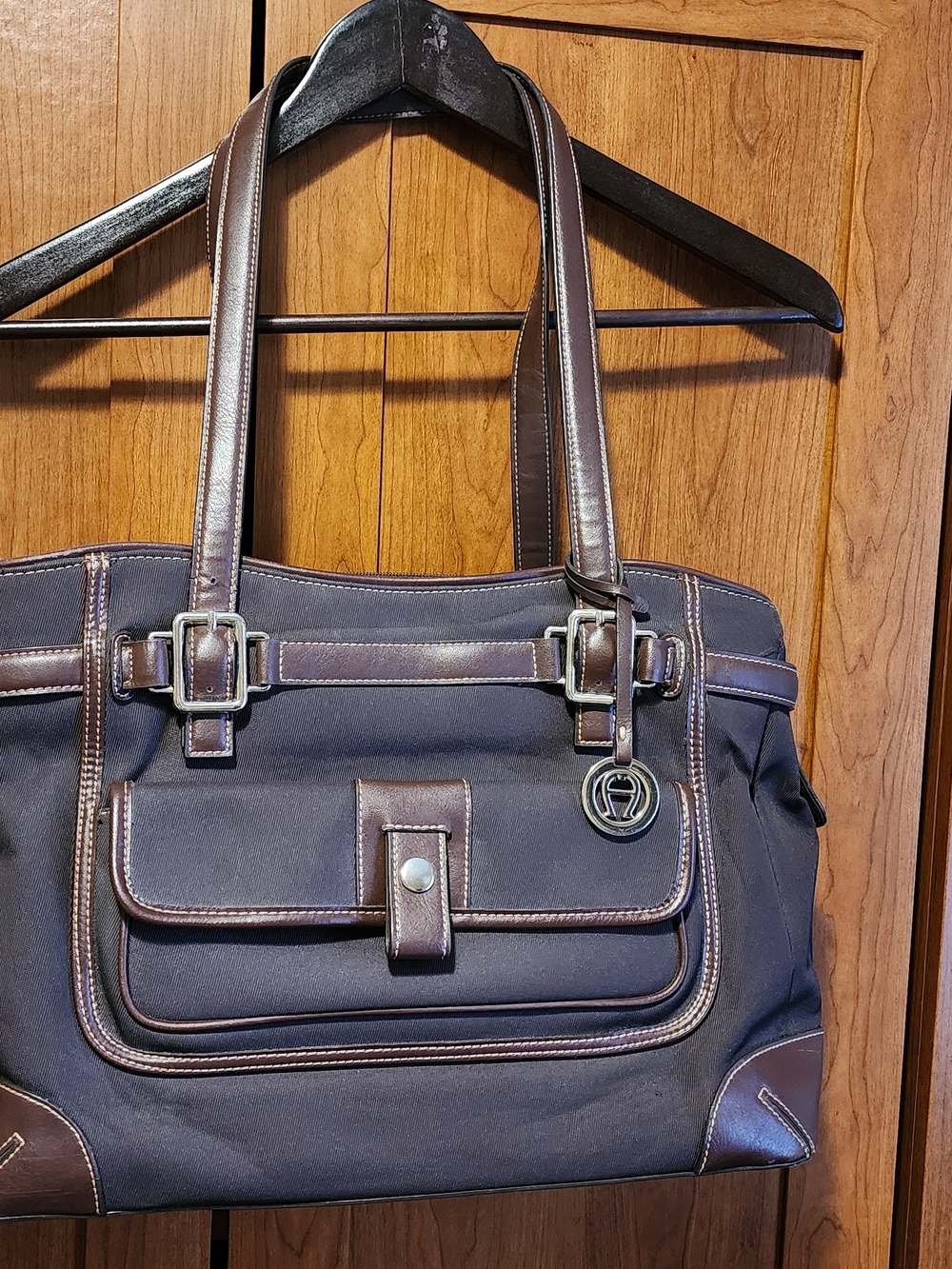 Etienne Aigner Brown Logo-Stamped Shoulder Bag Interior